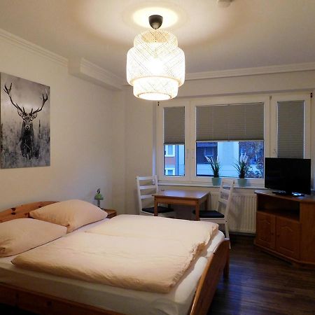 Das Weiss Blaue Haus Hotel ดุสเซลดอร์ฟ ภายนอก รูปภาพ
