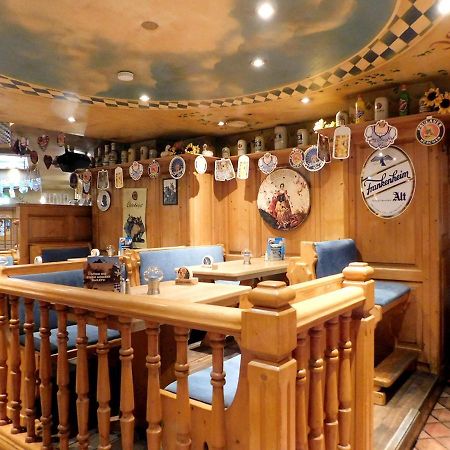 Das Weiss Blaue Haus Hotel ดุสเซลดอร์ฟ ภายนอก รูปภาพ