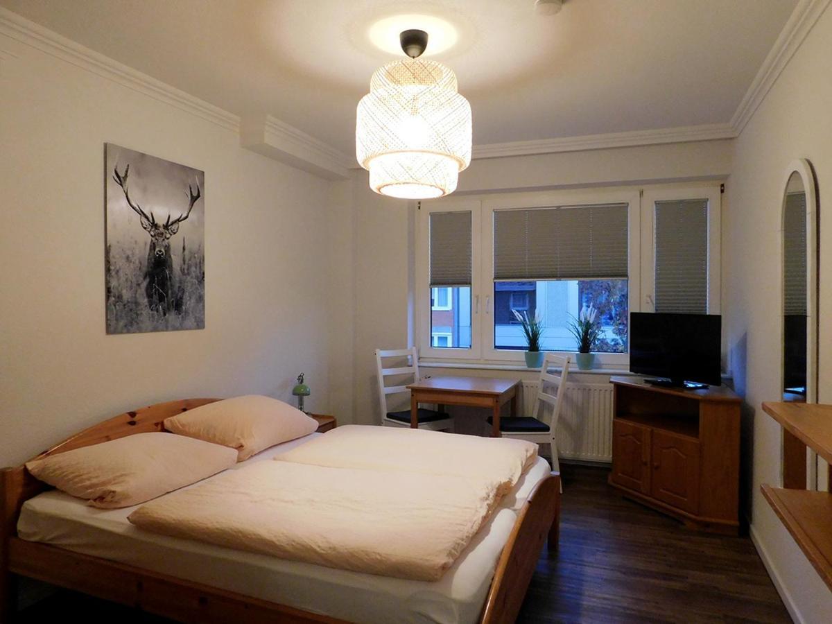 Das Weiss Blaue Haus Hotel ดุสเซลดอร์ฟ ภายนอก รูปภาพ