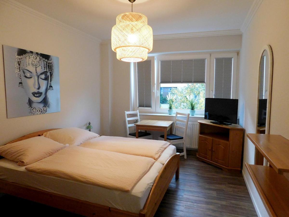 Das Weiss Blaue Haus Hotel ดุสเซลดอร์ฟ ภายนอก รูปภาพ